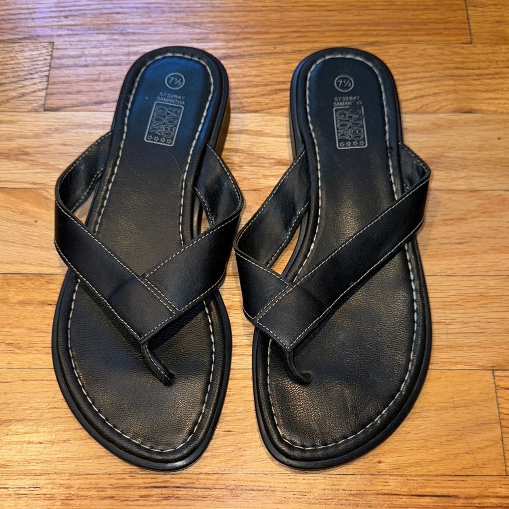 Faded Glory Black Sandals white stitching sz 7.5